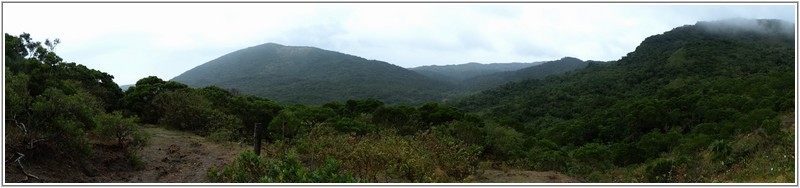 2013-12-08 13-52-29小尖石山北鞍西望大山母山.jpg